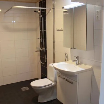 Rent this 3 bed apartment on Itsenäisyydenkatu in 28100 Pori, Finland