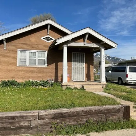Buy this 2 bed house on 3256 Lincoln Avenue in Ogden, UT 84401
