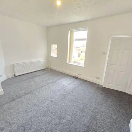 Image 2 - Ian Bell's, Rothesay Terrace, Bebside, NE22 5PS, United Kingdom - Apartment for rent