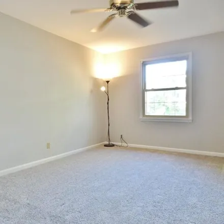 Image 9 - 6012 Westchester Park Drive, Hyattsville, MD 20740, USA - Condo for sale