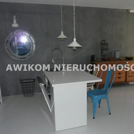 Image 1 - Rondo Solidarności, 96-100 Skierniewice, Poland - Apartment for rent