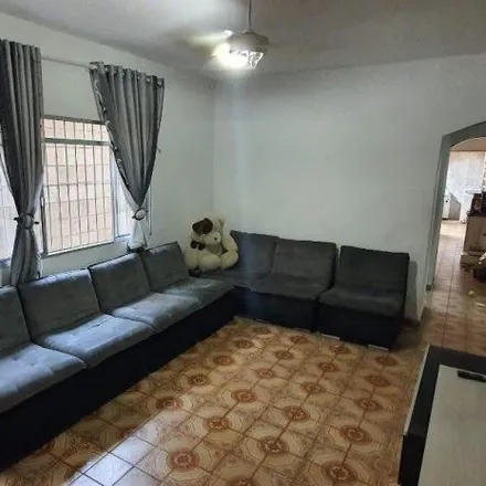 Buy this 2 bed house on Rua São Bernardo in Bela Vista, Guarulhos - SP