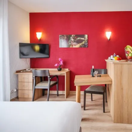 Image 3 - Divonne-les-Bains, Petite Champagne, ARA, FR - Room for rent