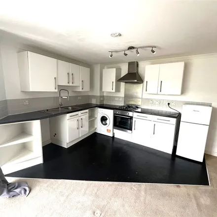 Rent this 2 bed apartment on Pike Close in London, BR1 5BY