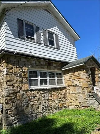 Image 2 - 329 West Mount Vernon Street, Titusville, PA 16354, USA - House for sale