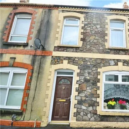 Buy this 3 bed townhouse on Autocare in Star Street, Cardiff