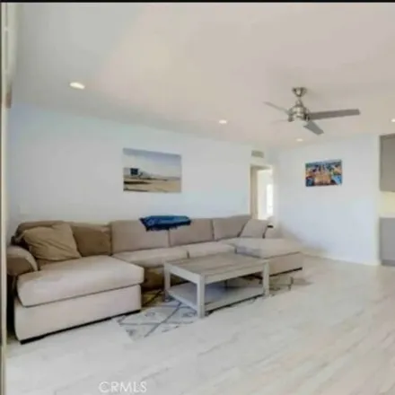 Image 2 - 337 Palm Drive, Hermosa Beach, CA 90254, USA - Condo for rent