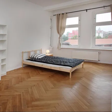 Rent this 6 bed room on Gudé in Köpenicker Straße 1, 10997 Berlin