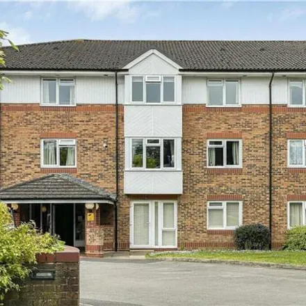 Rent this 1 bed apartment on The Retreat in Addlestone, KT15 2LJ