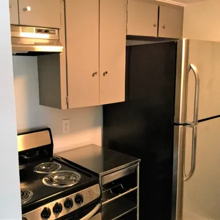 Rent this 2 bed apartment on 905 12th St