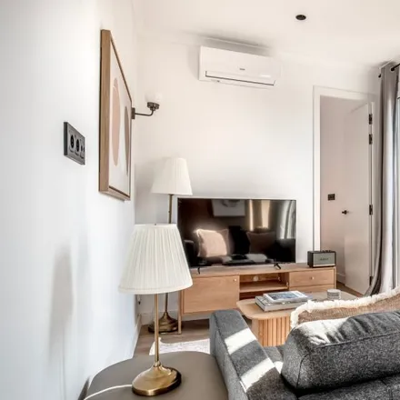 Rent this 1 bed apartment on Carrer d'Aragó in 490, 08001 Barcelona