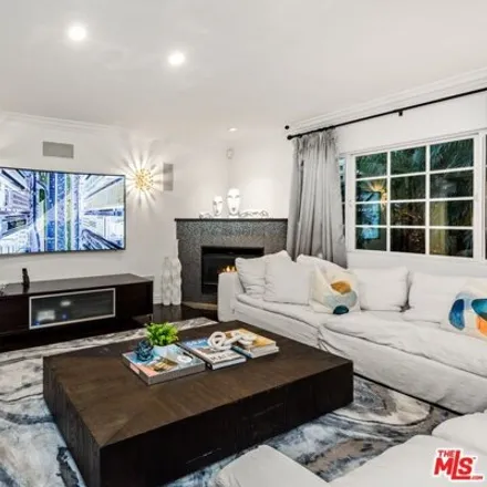 Image 4 - 701 Huntley Drive, West Hollywood, CA 90069, USA - House for rent