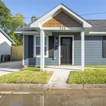 Rent this 2 bed house on 719 Hamon Drive in Pasadena, TX 77506