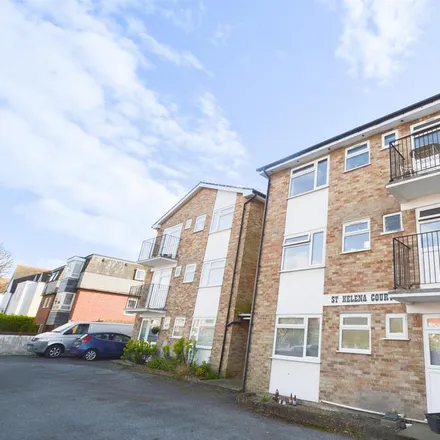 Rent this 2 bed apartment on Carew Road in Eastbourne, BN21 2LZ