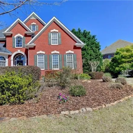 Buy this 5 bed house on 2354 Glenmore Ln in Snellville, Georgia