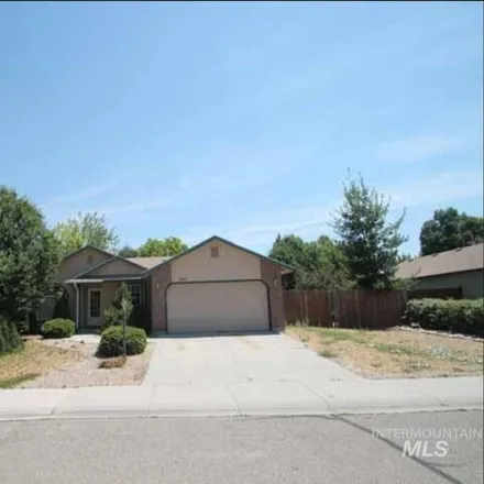 Buy this 3 bed house on 2007 West Slaton Drive in Meridian, ID 83642