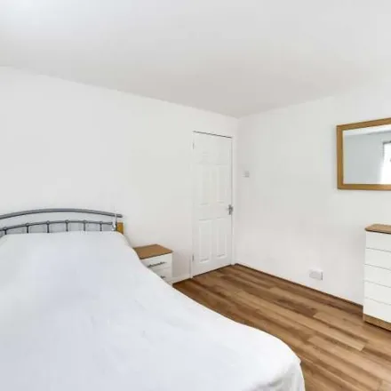 Image 2 - Marriott Road, Mill Meads, London, E15 4QF, United Kingdom - Apartment for rent