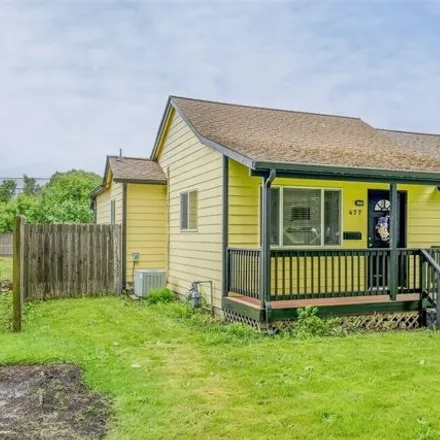 Buy this 2 bed house on 2629 Baltimore Street in Longview, WA 98632