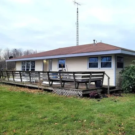 Buy this 2 bed house on 4161 South 28th Avenue in Benona Township, MI 49455