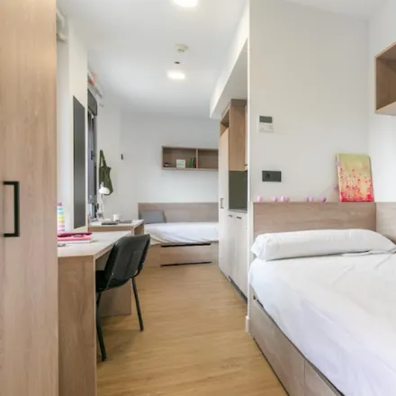 Image 2 - Residencia de estudiantes "micampus", Calle de Sinesio Delgado, 13, 28029 Madrid, Spain - Apartment for rent
