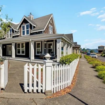 Buy this 2 bed house on 2241 Commercial Street in Astoria, OR 97103