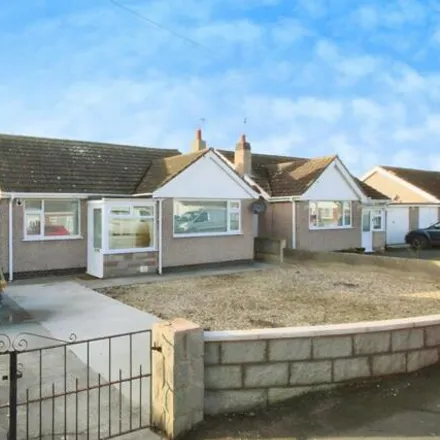 Buy this 2 bed house on Towyn Way West in Towyn, LL22 9LG
