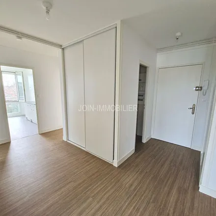 Image 8 - 102 Rue du Commandant Charcot, 76200 Dieppe, France - Apartment for rent