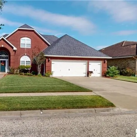 Buy this 4 bed house on 205 Willow Way in Victoria, TX 77904