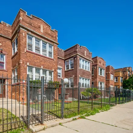 Buy this 4 bed duplex on 7816-7818 South Marshfield Avenue in Chicago, IL 60620
