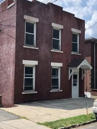 Rent this 2 bed house on 31 Manning Ave in Yonkers, New York