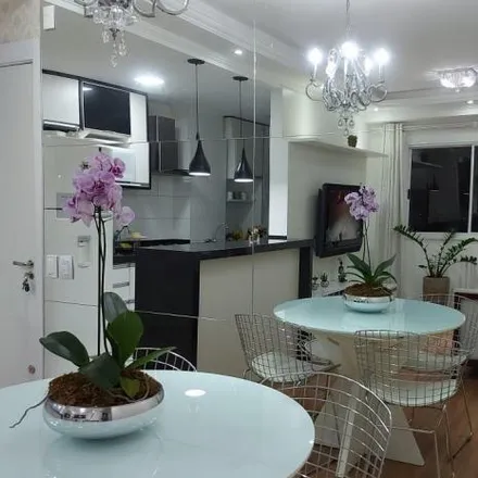 Buy this 2 bed apartment on Escola Municipal de Ensino Fundamental Professora Elvira Lefevre Salles Nemer in Avenida Henriqueta Mendes Guerra 1168, Centro