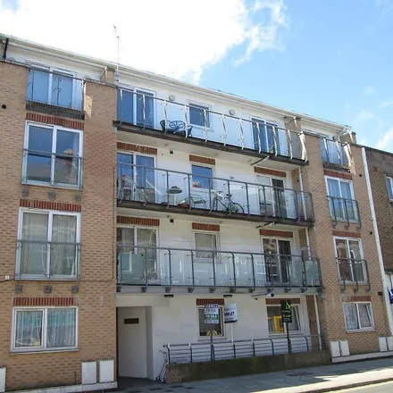Rent this 1 bed apartment on The Honest Politician in 47, 49 Elm Grove