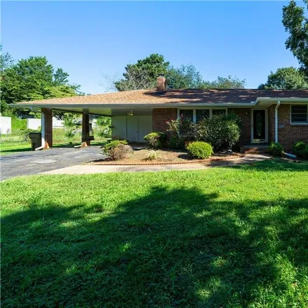 Buy this 3 bed house on 7 Magnolia Drive in Cartersville, GA 30121