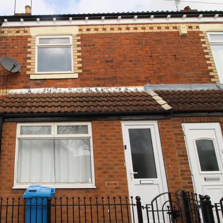 Rent this 2 bed townhouse on Rosmead Street in Hull, HU9 2TF
