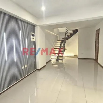 Buy this 3 bed apartment on Pallasca in Las Palmeras, Lima Metropolitan Area 15108