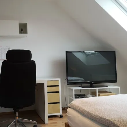 Rent this 1 bed apartment on Alt Groß Hehlen in 29229 Celle, Germany
