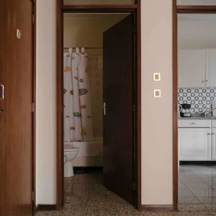 Image 3 - Huawei, Rua do Doutor Alfredo Magalhães 81, 4000-145 Porto, Portugal - Apartment for rent