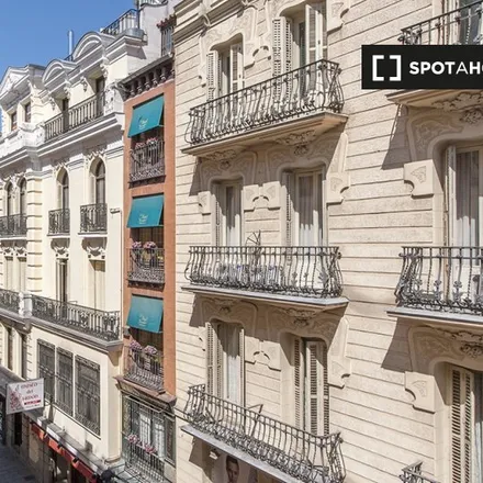 Rent this 3 bed apartment on Hostal Castilla II Puerta del Sol in Calle del Marqués Viudo de Pontejos, 2