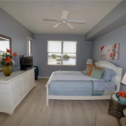 Image 1 - 10225 Bismark Palm Way, Fort Myers, FL 33966, USA - Condo for sale
