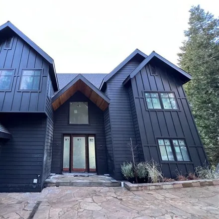 Rent this 5 bed house on 715 Blue Ridge Drive in Skyforest, Lake Arrowhead