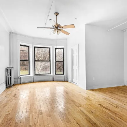 Image 3 - 296 Manhattan Avenue, New York, NY 10026, USA - Apartment for rent