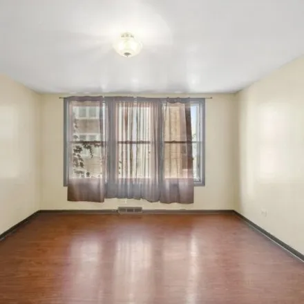 Image 6 - 6134 South Campbell Avenue, Chicago, IL 60629, USA - House for rent