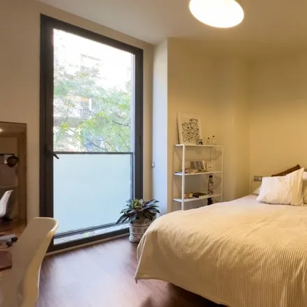 Rent this 3 bed room on Carrer de Sardenya in 75, 08018 Barcelona