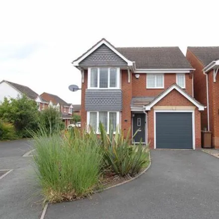 Buy this 4 bed house on West Park Close in Aldridge, WS9 0EG