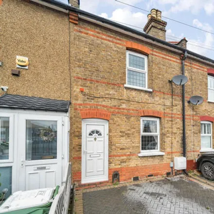 Buy this 2 bed townhouse on 97 Cray Road in London, DA14 5DJ