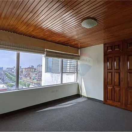 Buy this 3 bed apartment on Avenida 10 de Agosto in 170508, Quito