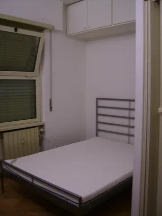Image 5 - Via Costanzo Cloro, 39, 00145 Rome RM, Italy - Apartment for rent
