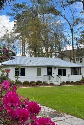 Buy this 2 bed house on 106 Shepard Avenue in Shephard Park, Summerville