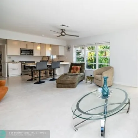 Image 7 - 2686 Northeast 32nd Avenue, Soroka Shores, Fort Lauderdale, FL 33308, USA - House for rent