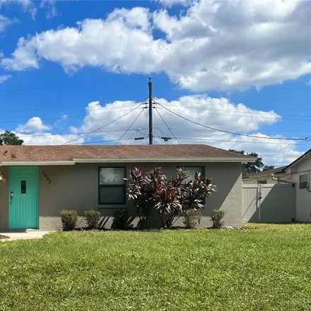 Buy this 4 bed house on 1502 Tradewinds Avenue in Lakeland, FL 33801